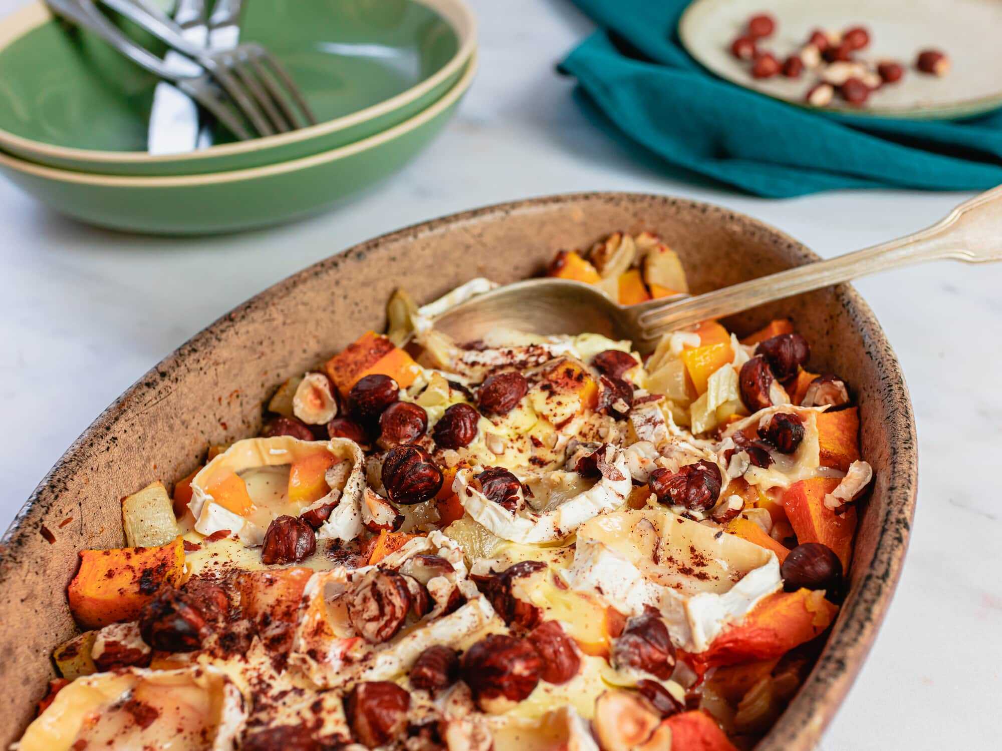 Gratin de courge, chèvre et noisettes