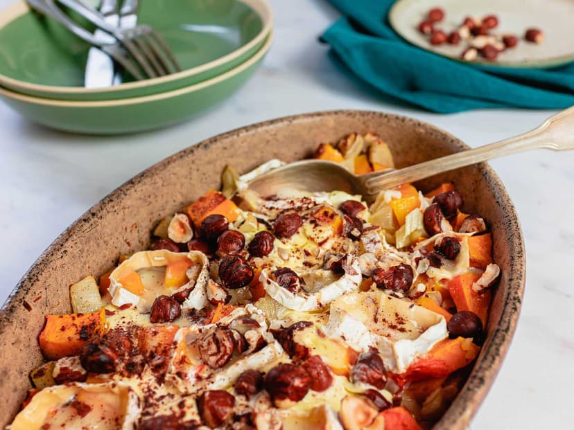 Gratin de courge, chèvre et noisettes